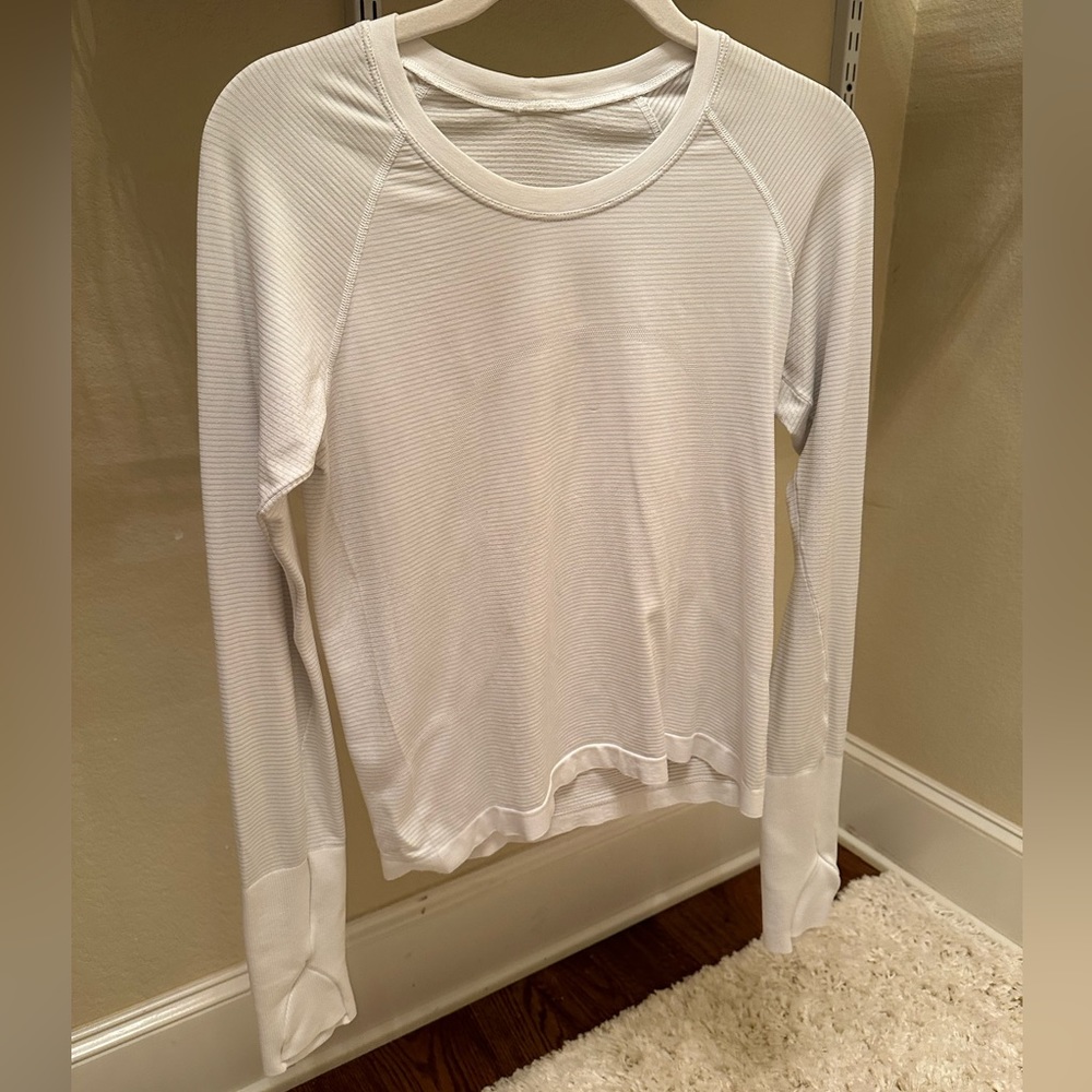 White Lululemon Swiftly Tech Race Length Size 6 Women’s